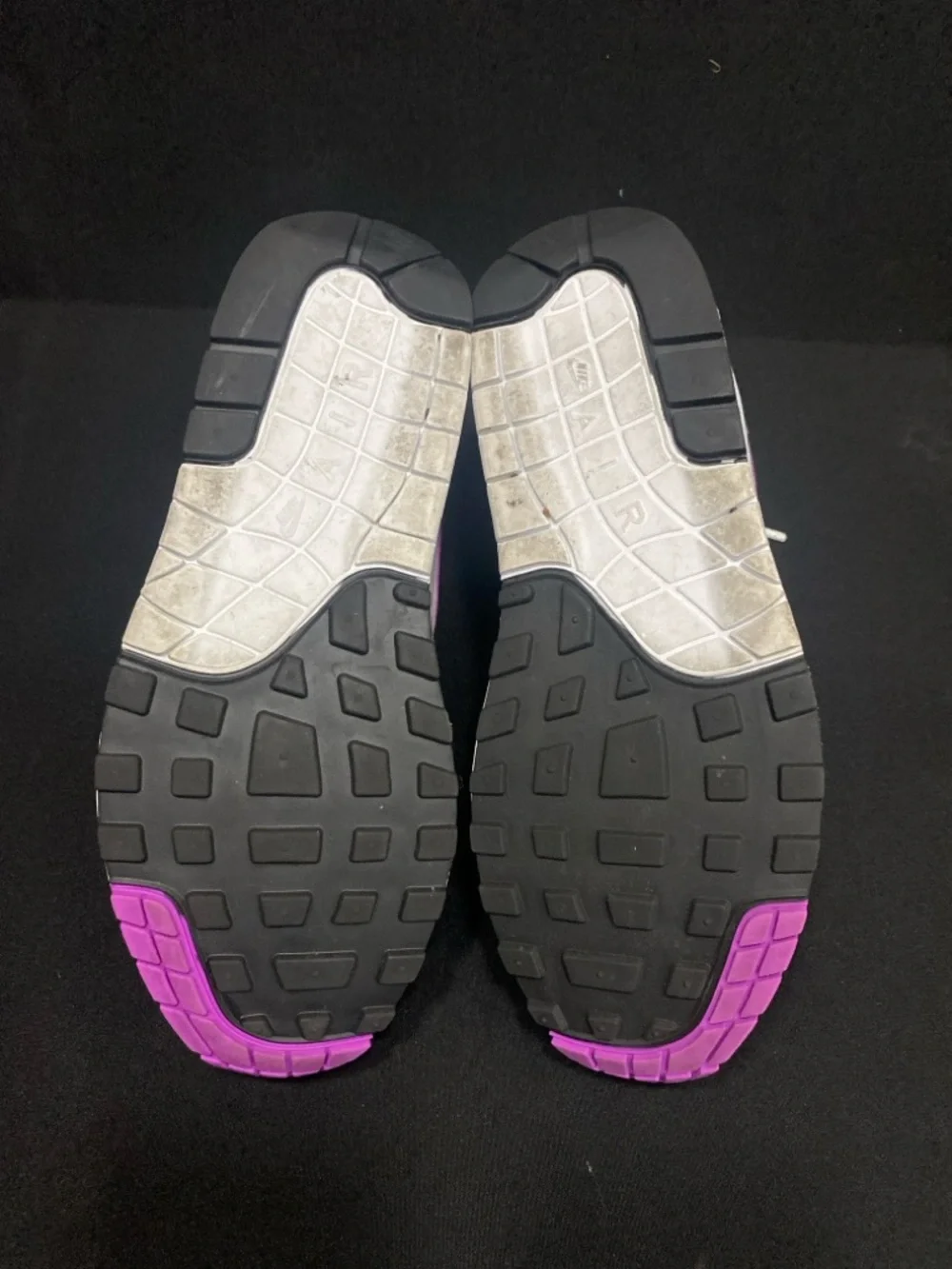 Nike Women’s Air Max Sneakers in Pink and Cream - Picture 5 of 8